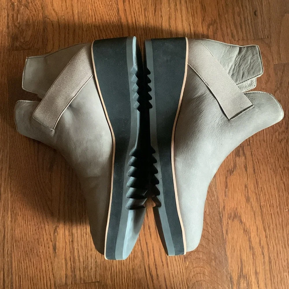 Eileen Fisher Lark Open Side Booties - Picture 5 of 9